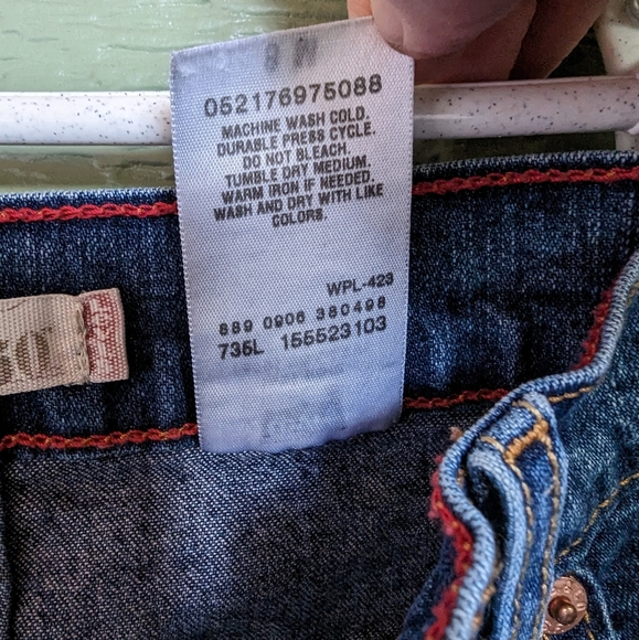 Levi's 550 Relaxed Fit Boot Cut women's size 8 - Picture 7 of 8